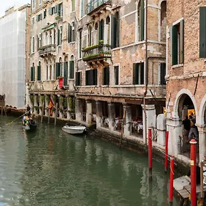 Hotel Al Sotoportego, Venetië